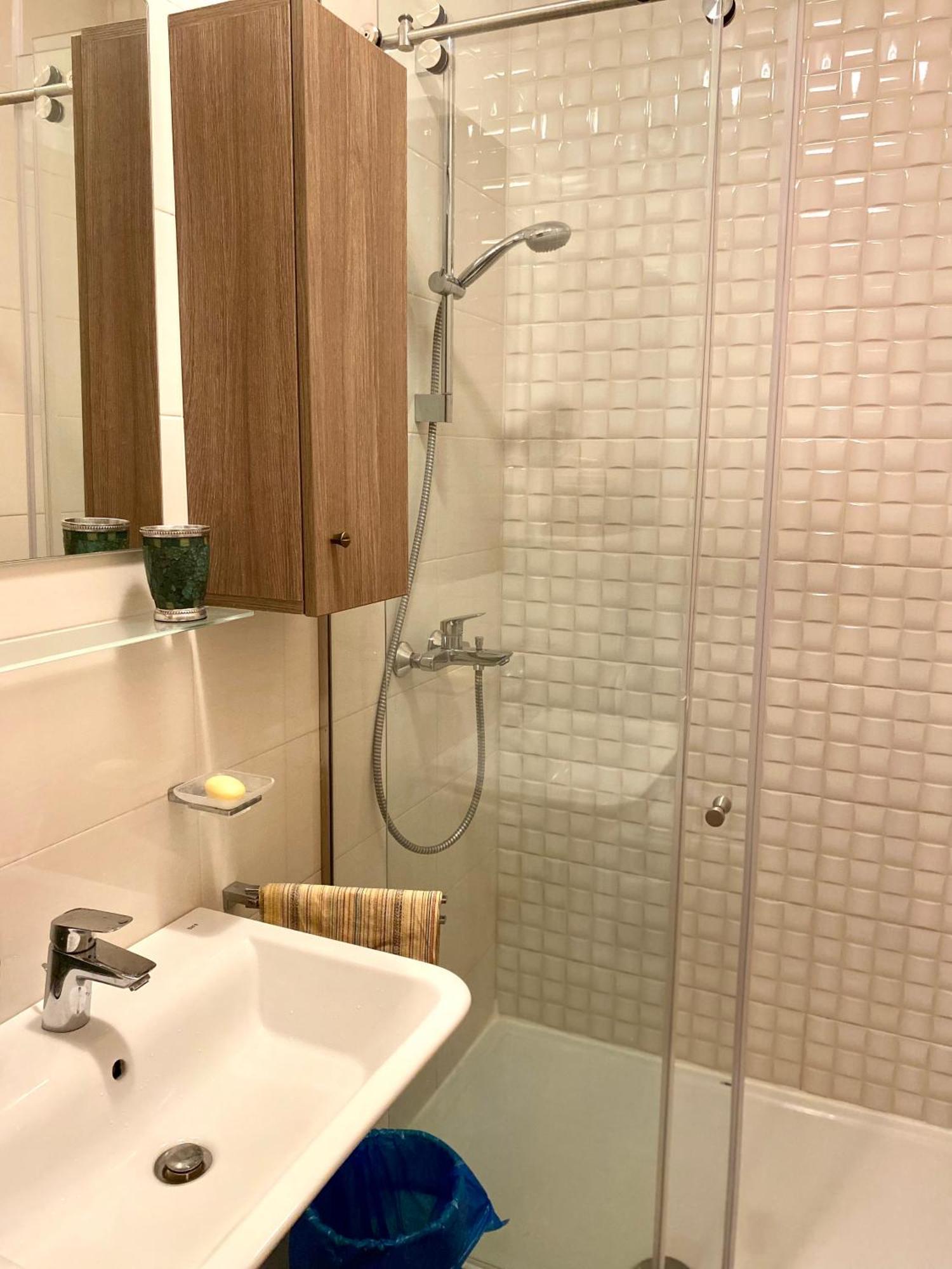City Apartment Podgorica Buitenkant foto